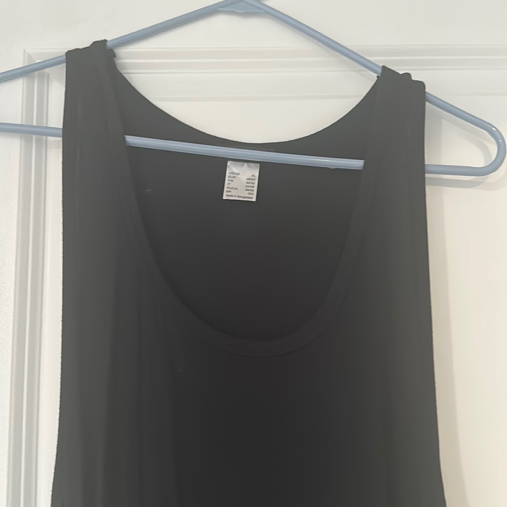 Fitted long black dress